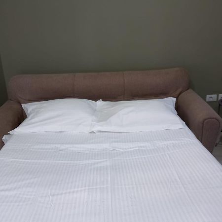 Penthouse Rooms & Aparts Тирана Екстер'єр фото