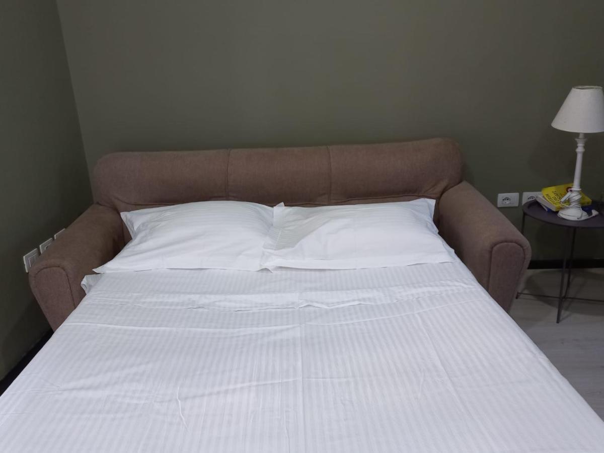 Penthouse Rooms & Aparts Тирана Екстер'єр фото