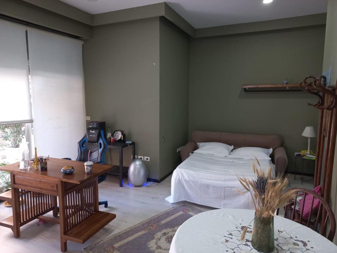 Penthouse Rooms & Aparts Тирана Екстер'єр фото