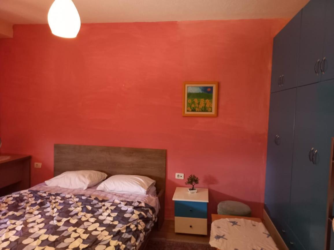 Penthouse Rooms & Aparts Тирана Екстер'єр фото