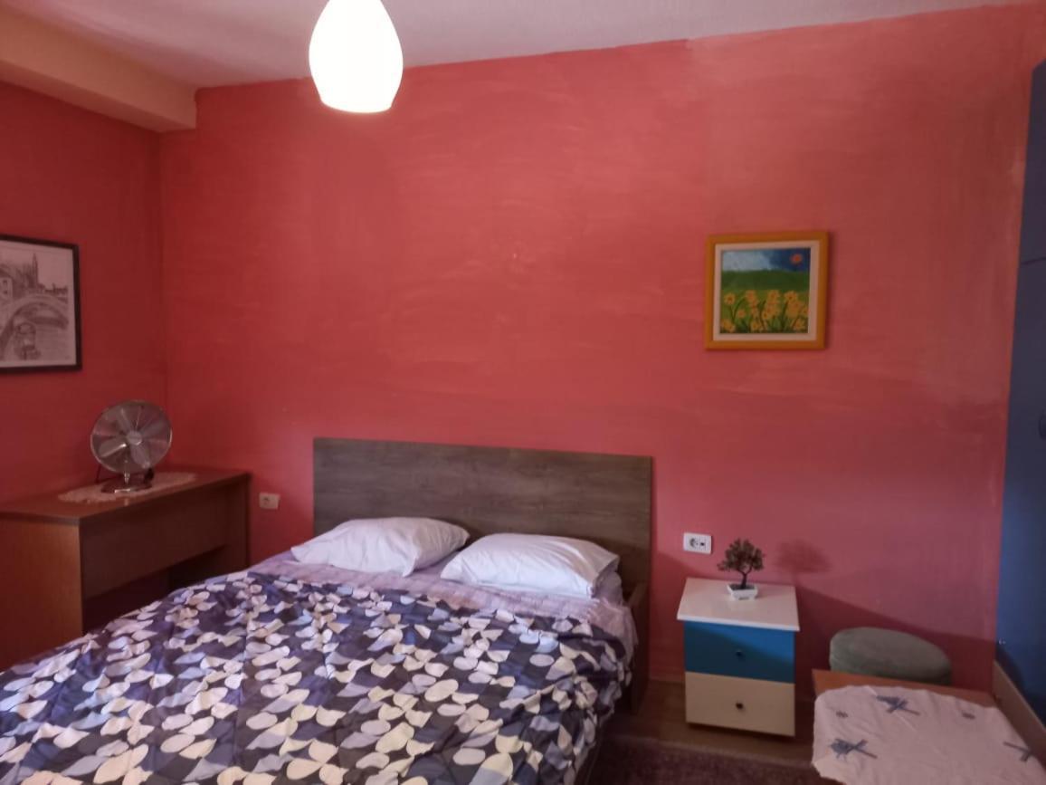 Penthouse Rooms & Aparts Тирана Екстер'єр фото